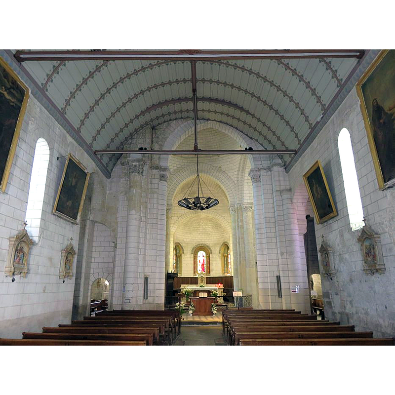 Source caption: "Eglise paroissiale Saint-Etienne : nef"