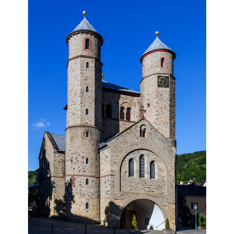 Source caption: "St. Chrysanthus und Daria, Bad Münstereifel"