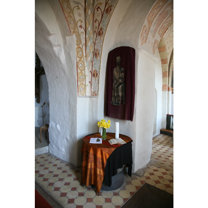 Source caption: "Vester Broby kirke - a village church south of Sorø in Denmark - famous for its wall paintings" -- unfortunately the font is almost totally hidden under the coverings