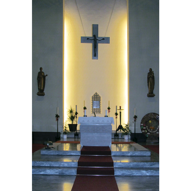 Source caption: "Wildenrath St. Johannes Altarraum"