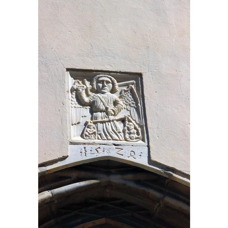 Source caption: "Portal der Pfarrkirche St. Peter und Paul in Latsch (Südtirol)"