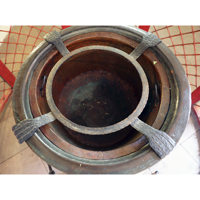 showing the metal support for the baptismal dish, and the metal insert