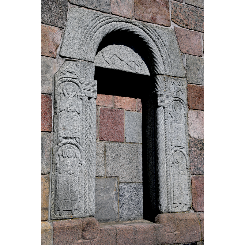 carvings by the Horder workshop