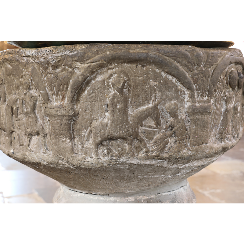 showing the Triumphal entry of Christ into Jerusalem in the centre arch