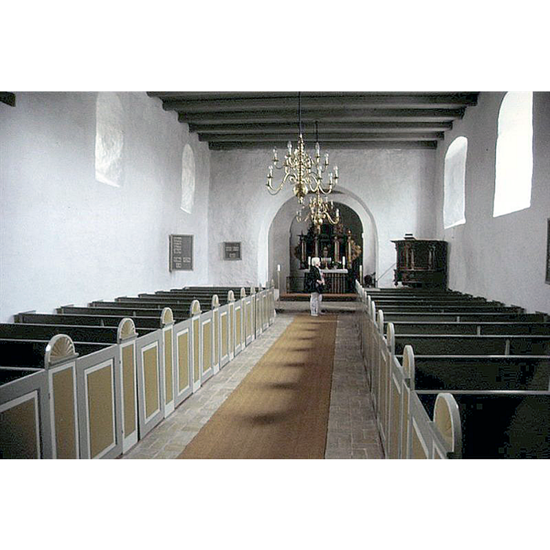 Source caption: "Tånum Kirke, Randers Kommune, kirkerummet set mod øst"