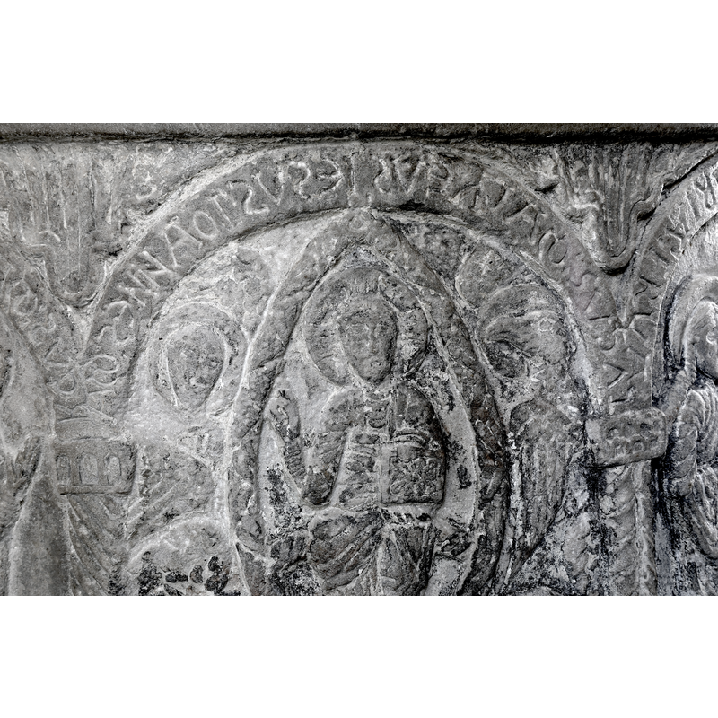 a close up of the inscribed arch-head with the Majestas Domini