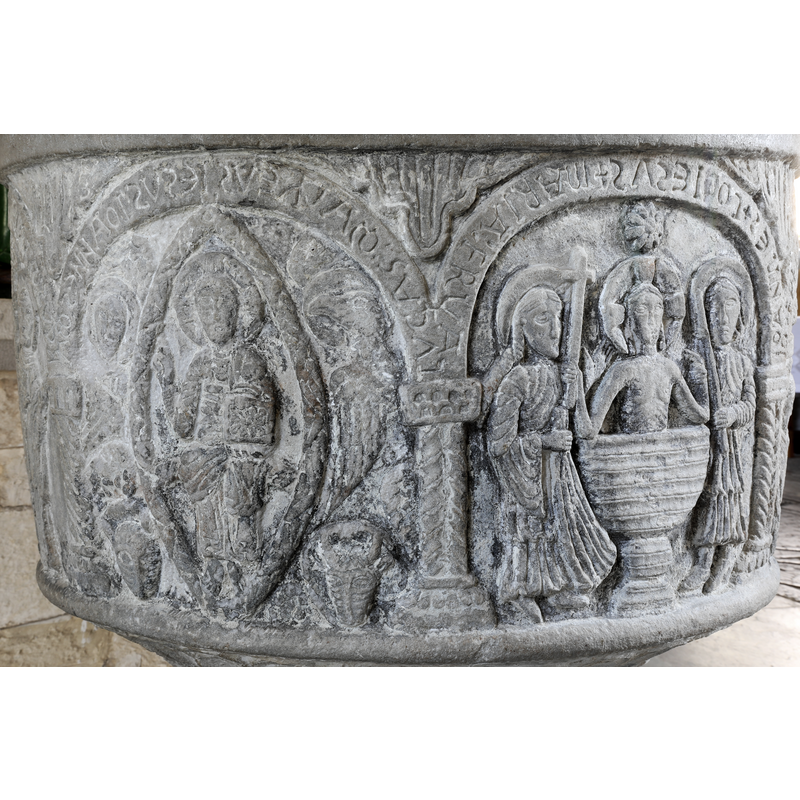 showing the Majestas Domini (left) and Christ's First Bath (right