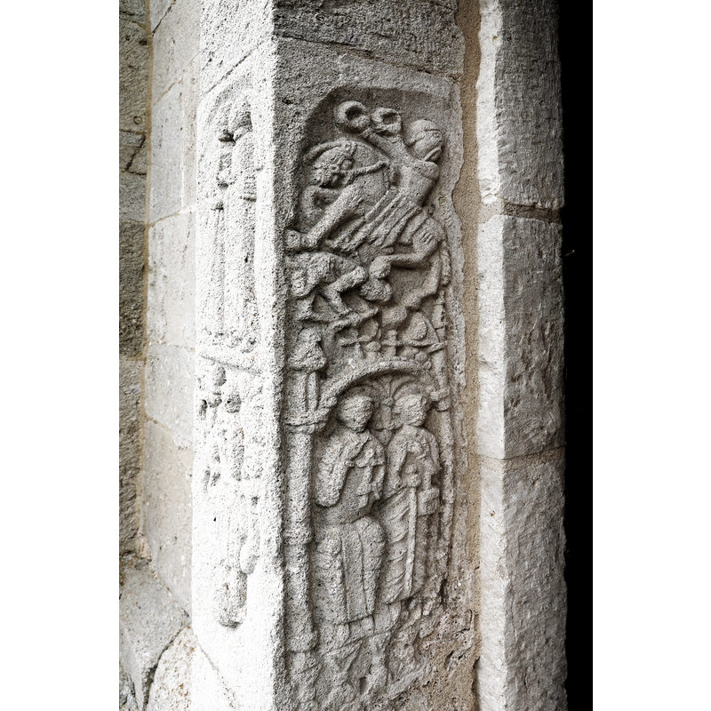 Constantine victorius atop; cleric and pilgrim below [identification a/p Roosval]