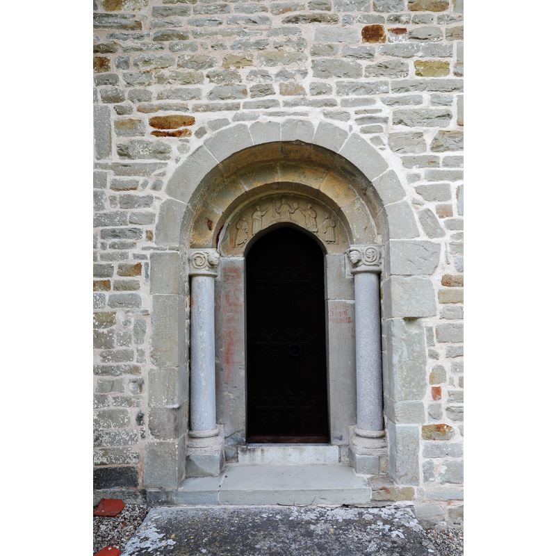 opening to the chancel