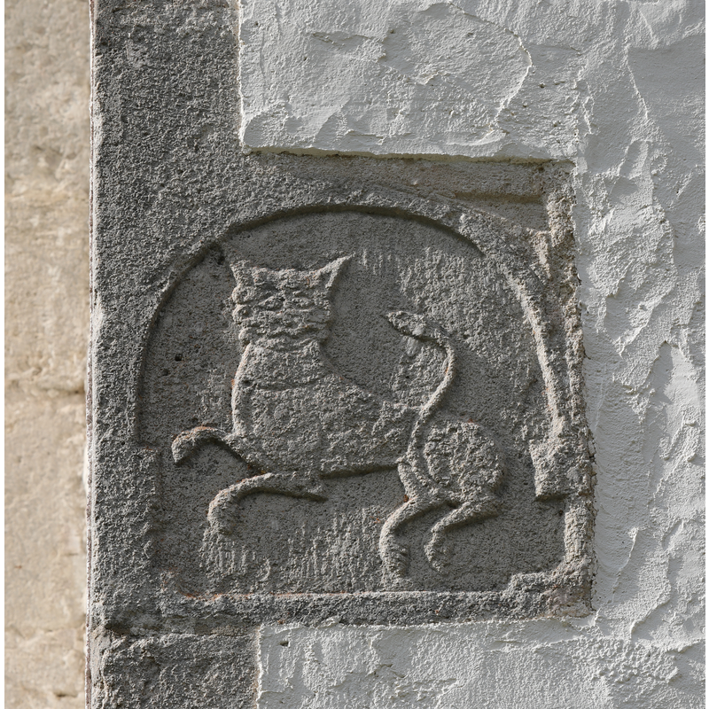 carved stones originally from the Romanesque church that were incorporated into the Gothich church; they are characteristic of the Byzantios workshop of Gotland