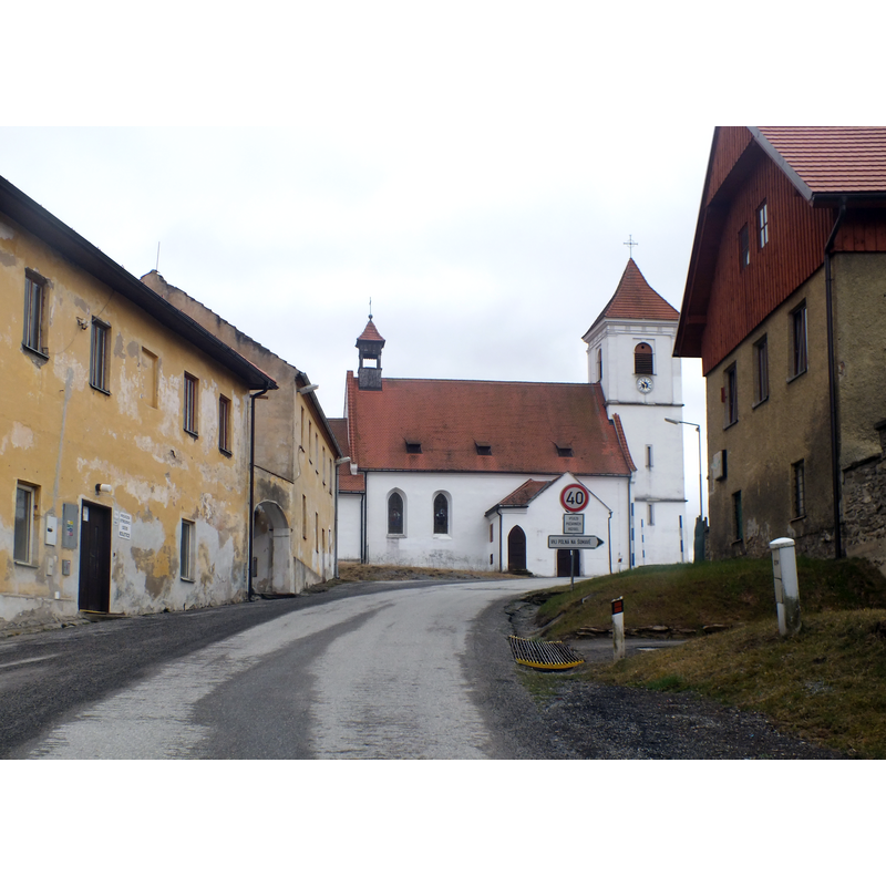 Source caption: "Polná na Šumavě - kostel svatého Martina / Polná na Šumavě - the Saint Martin church"