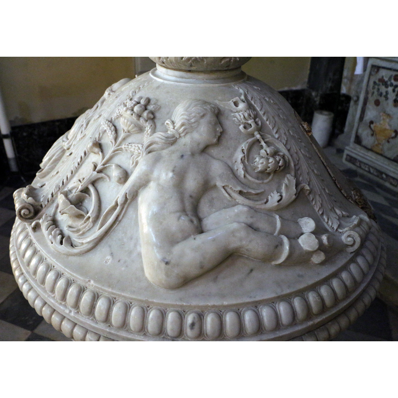 Source caption: "Santi Lorenzo e Barbara (Seravezza) [...] Donato benti, tempietto-reliquiario"