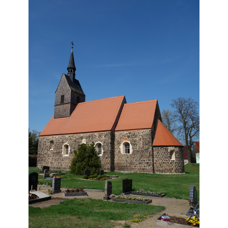 Source caption: "Dorfkirche Hoherwerbig, Dorfstraße Hohenwerbig, 14823 Hohenwerbig"