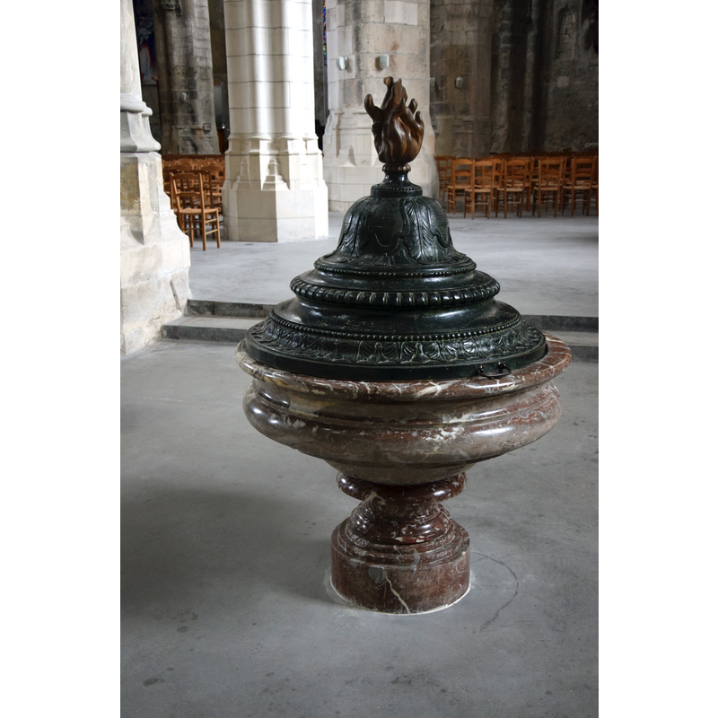 Source caption: "Interior of Collégiale Saint-Wulfran d'Abbeville" -- the 18thC font and cover
