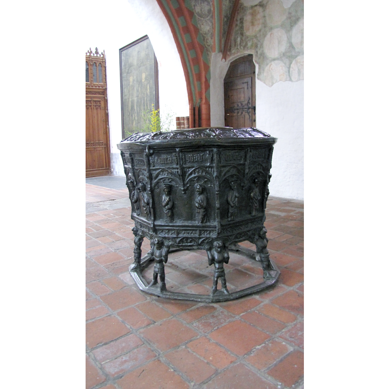 Source caption: "Baptismal Font, Schwerin Cathedral"