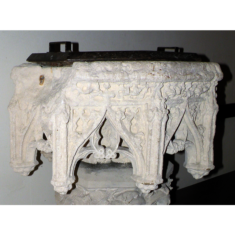 in all the spandrels and other free areas of the sides