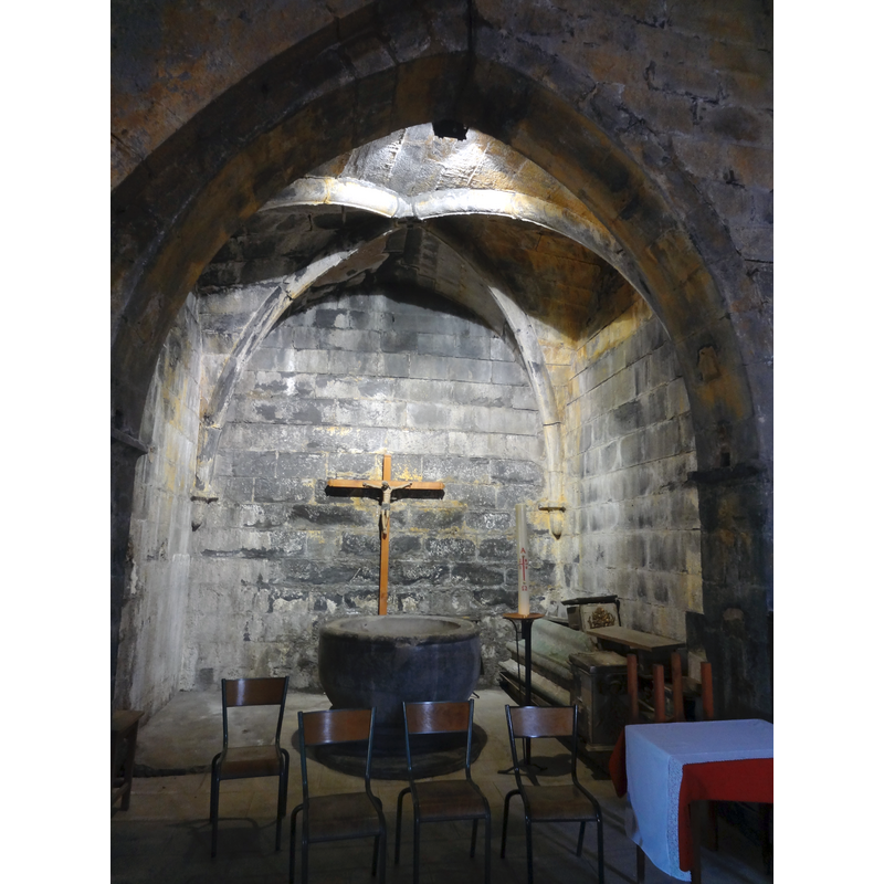 Source caption: "Seyne, église Notre-Dame-de-Nazareth, fonts baptismaux"