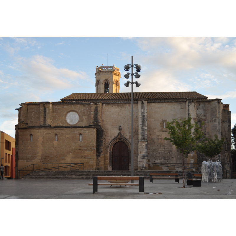 Source caption: "Església de Sant Llorenç amb la seva plaça"