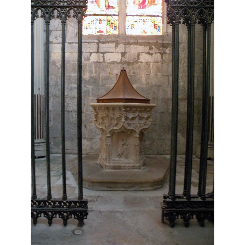 Source caption: "Église Notre-Dame de Niort"