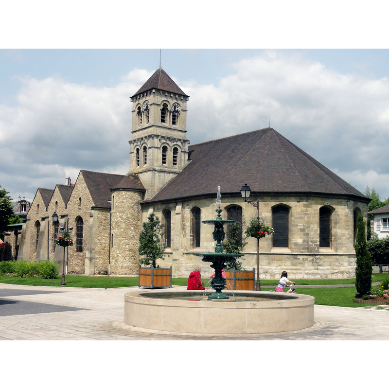 Source caption: "Deuil-la-Barre (95), église Notre-Dame, vue depuis le sud-est"