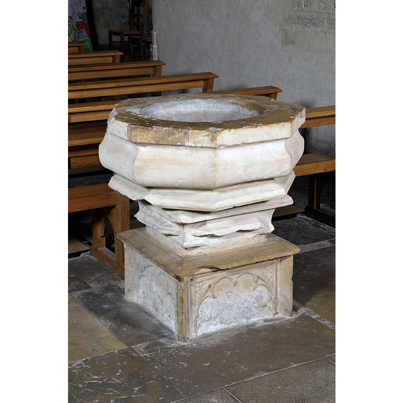 Source caption: "Église Saint-Martin : fonts baptismaux"