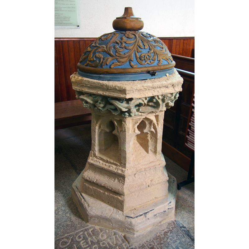 Source caption: "Saint-Ébremond-de-Bonfossé (Normandie, France). Les fonts baptismaux de l'église Saint-Ébremond."