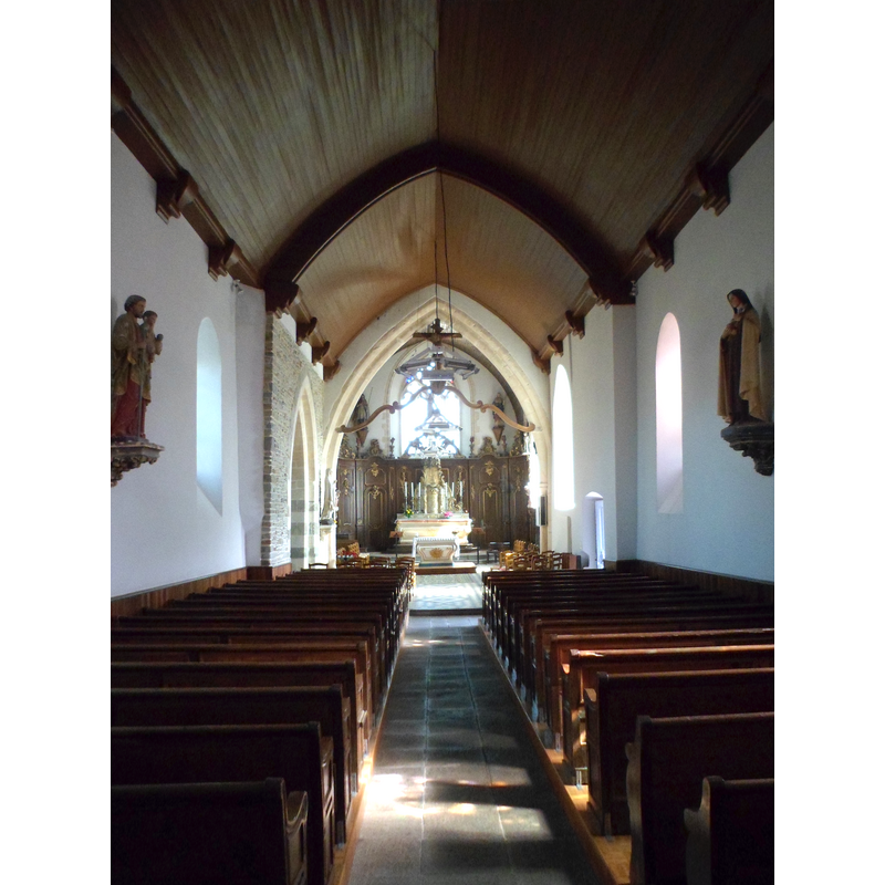 Source caption: "Église Saint-Ébremond de Saint-Ébremond-de-Bonfossé - Nef"