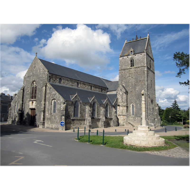 Source caption: "Église Saint-Jean-Baptiste de Saint-Sauveur-le-Vicomte."
