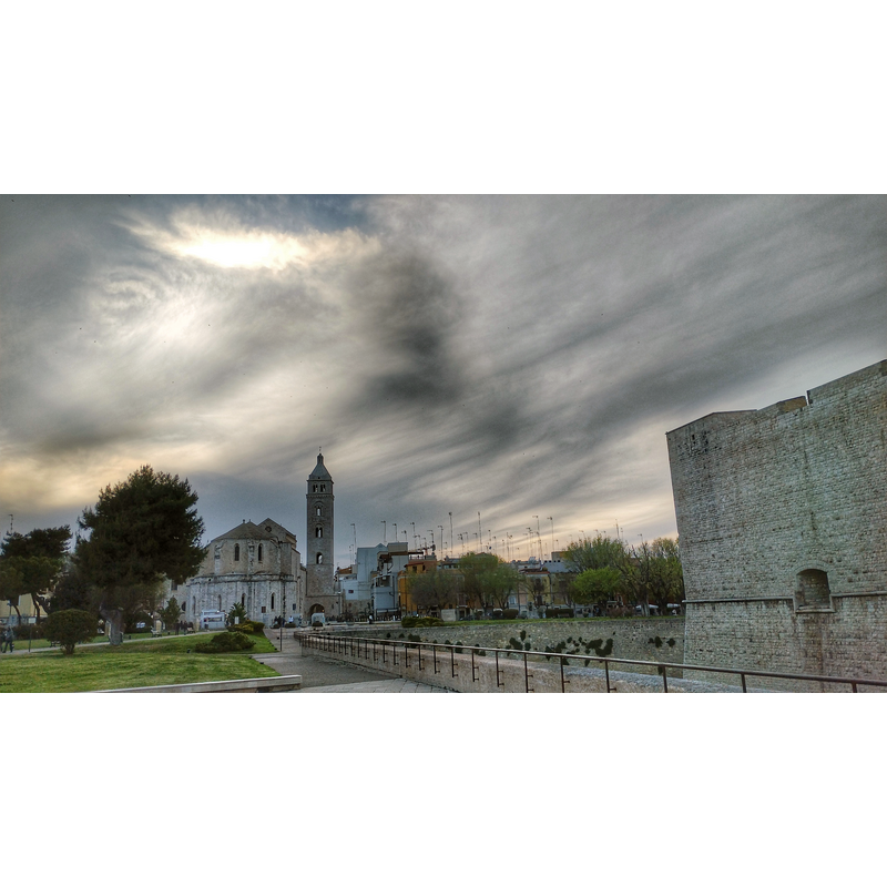 Source caption: "Barletta - Duomo di Barletta"