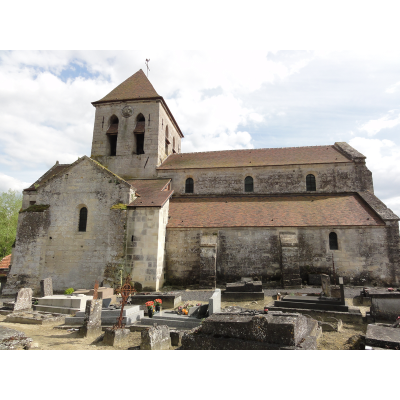 Source caption: "Chivy-lès-Étouvelles (Aisne) Église Saint-Pierre-aux-Liens"