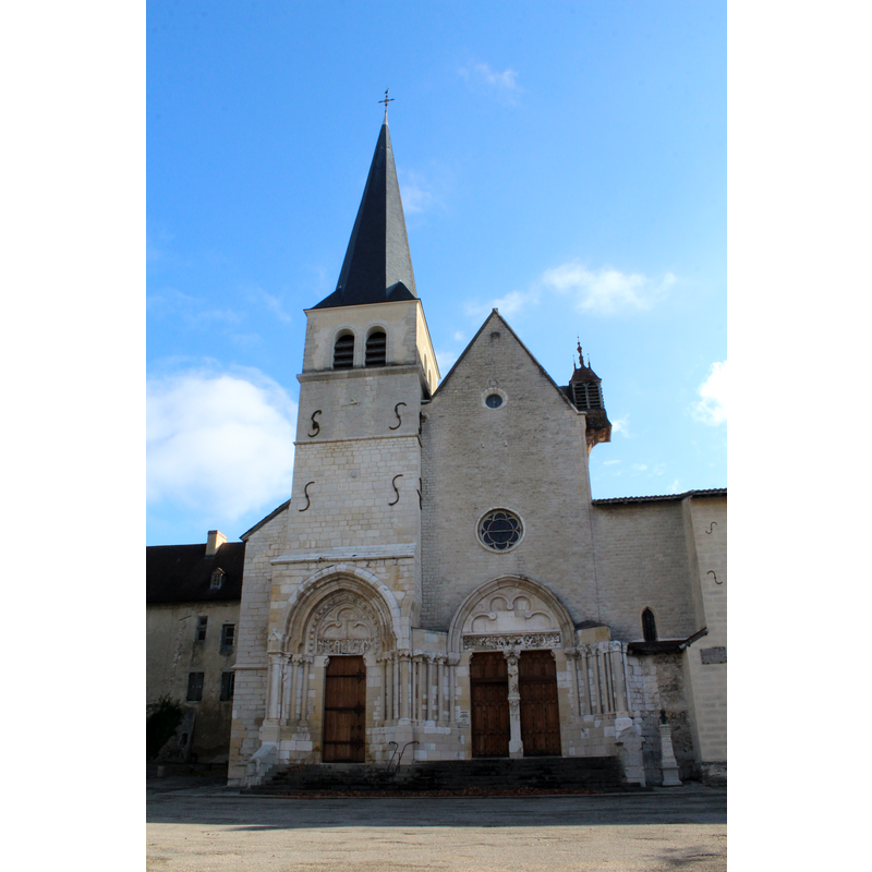 Source caption: "Abbatiale Notre-Dame Ambronay"