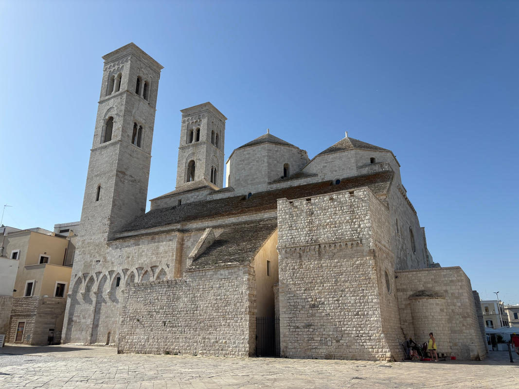 "Nordansicht der Kirche St. Konrad"