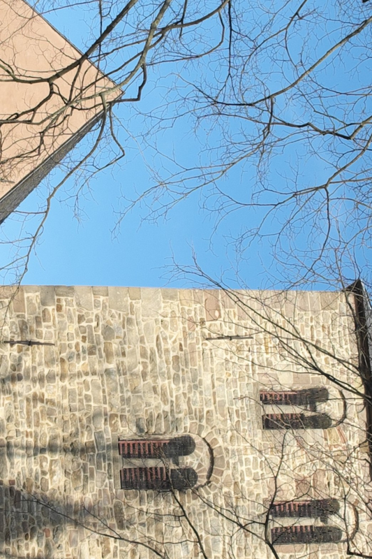 " Kirche Klein St. Arnold (Arnolduskapelle) in Arnoldsweiler im Kreis Düren in Nordrhein-Westfalen (Deutschland)"