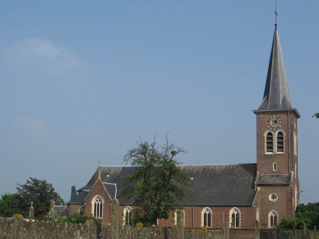 "Sint-Pietersbandenkerk in Attenhoven"