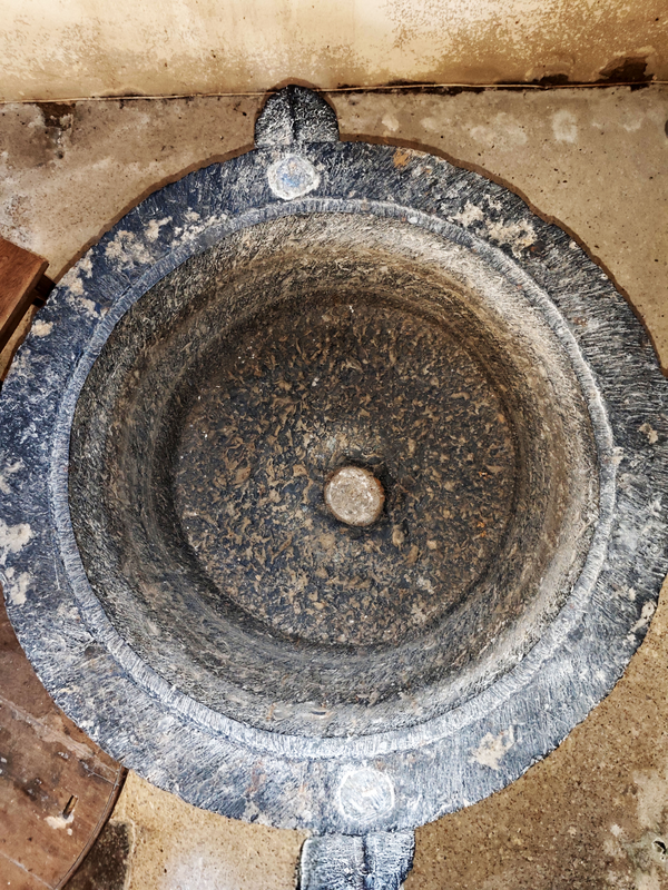 showing the basin interior