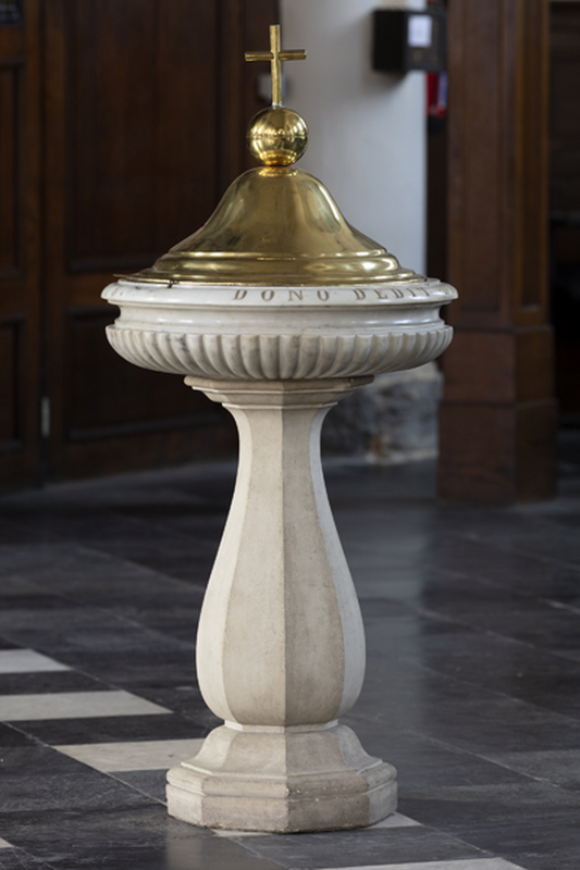 the modern font in this church "Parochiekerk Sint-Columba. Deerlijk. West-Vlaandren. Belgium. De doopvont, in 1873 geschonken door industrieel Ovelacq-Bury (gedateerde schenkingsinscriptie). Parish church (Deerlijk, Parochiekerk Sint-Columba). Baptismal font. . photo: Paul M.R. Maeyaert. PMRMaeyaert@gmail.com.© Paul M.R. Maeyaert; pmrmaeyaert@gmail.com. Europe|Belgium|West-Vlaanderen; Europe|Belgium; Europe|Belgium|West-Vlaanderen|Deerlijk. © Paul M.R. Maeyaert; pmrmaeyaert@gmail.com. Ref: PM_142935_B_Deerlijk."