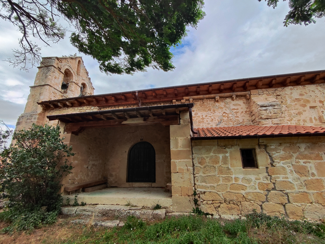 "Iglesia de San Miguel Arcángel, La Revilla de Herrán"