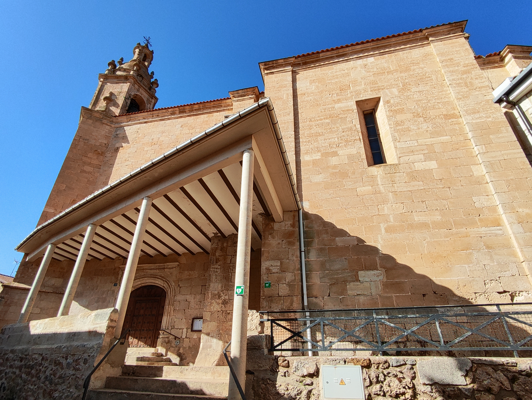 "Iglesia de San Juan Bautista en Payueta-Pagoeta"