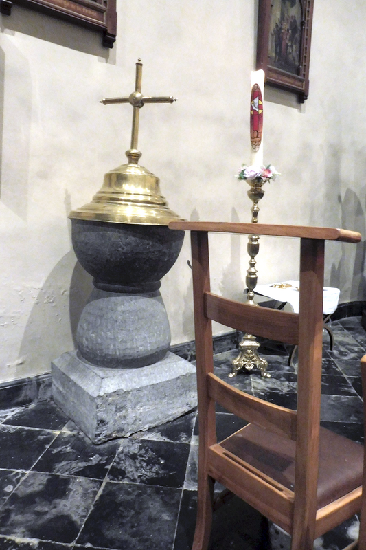 Main image for Petit Hallet /  Adence / Audince / Cleyne Haleir / Halectum Parvum / Hallai minoris / Hallei parvo / Hallei le Petit / Halleij / Klein-Halleer / Ptit-Halet