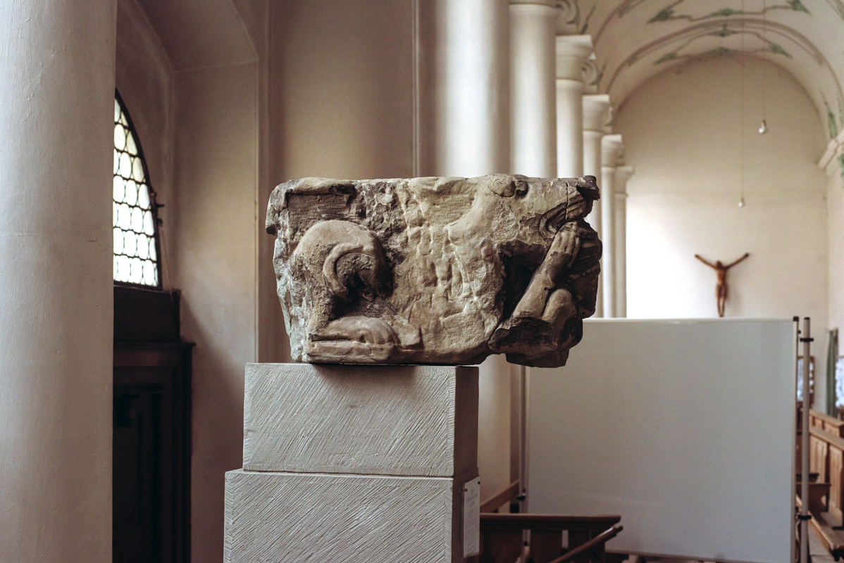 "Die älteste Steinplastik von Lindau in der Kirche St. Stephan in Lindau am Bodensee." -- the original church here dated from ca. 1180