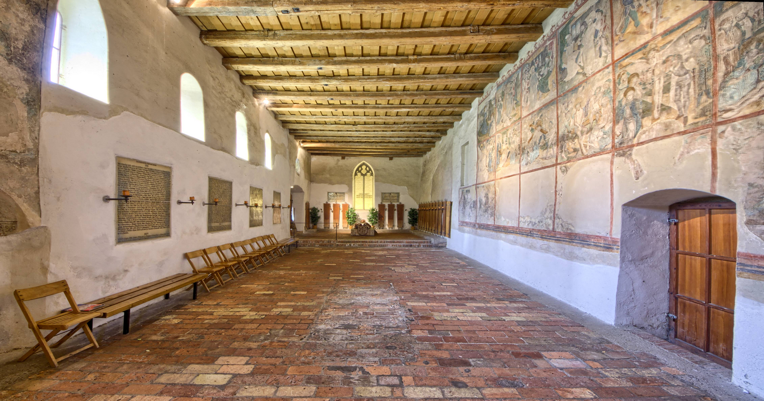 "Bilder von der Peterskirche in Lindau. Das Innere der Kirche, Hier sind die einzigen erhaltenen Wandmalereien von Hans Holbein dem Ältreren"