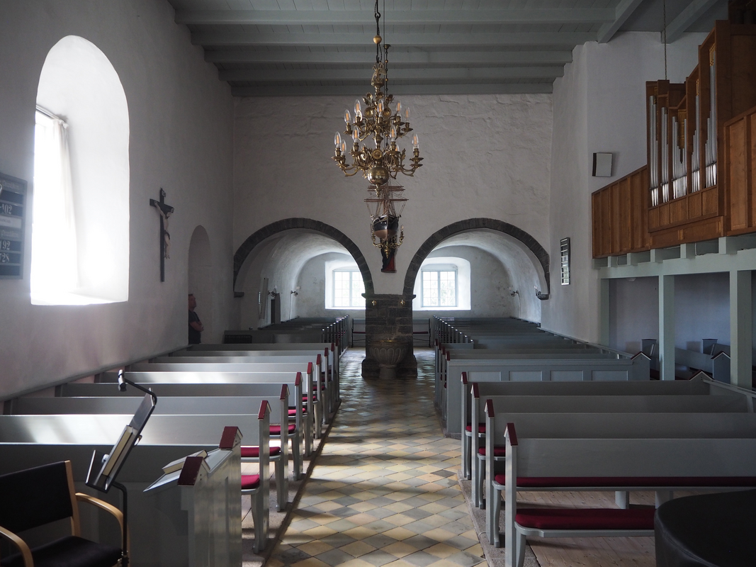 "St. Ibs Kirke, Bornholm, Kirchenschiff nach Westen / St. Ibs Kirke, Bornholm, nave to the west / St. Ibs Kirke, Bornholm, skibet set mod west"