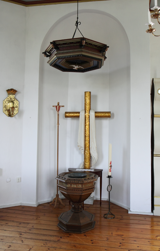 "Dopfunt med tillhörande baldakin i Stamnareds kyrka." -- the modern, 19thC font