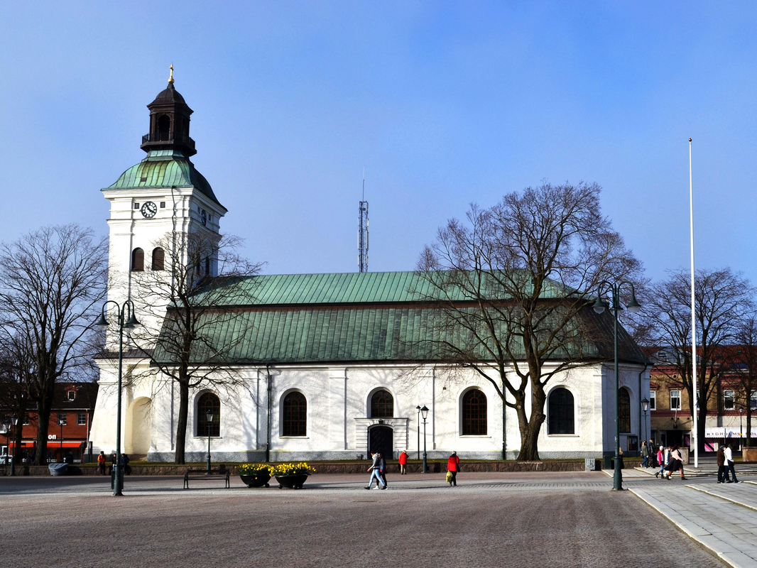 "Varbergs kyrka."