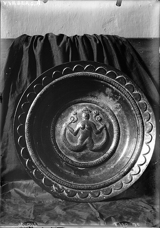 "Varbergs kyrka. Dopfat av koppar.. Unknown date"