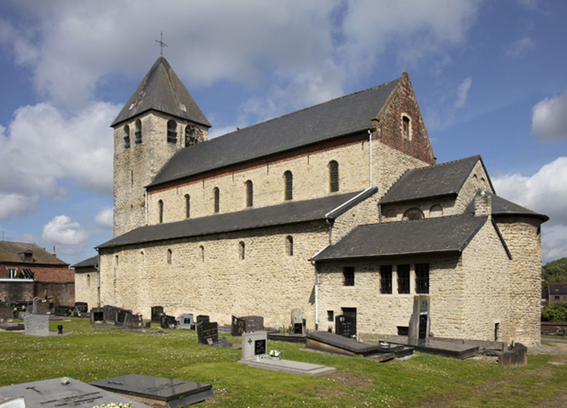 "Sint-Pieters-Bandenkerk. Bertem. Vlaams Brabant. Belgium. Buitenzicht / Parish church (Sint-Pieters-Bandenkerk). Exterior"