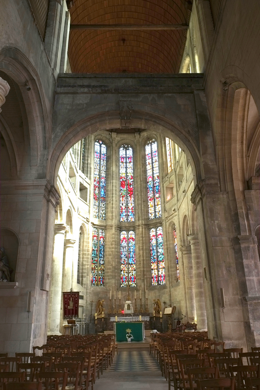 "Kirche Saint-Nicolas in Beaumont-le-Roger im Département Eure (Frankreich)"