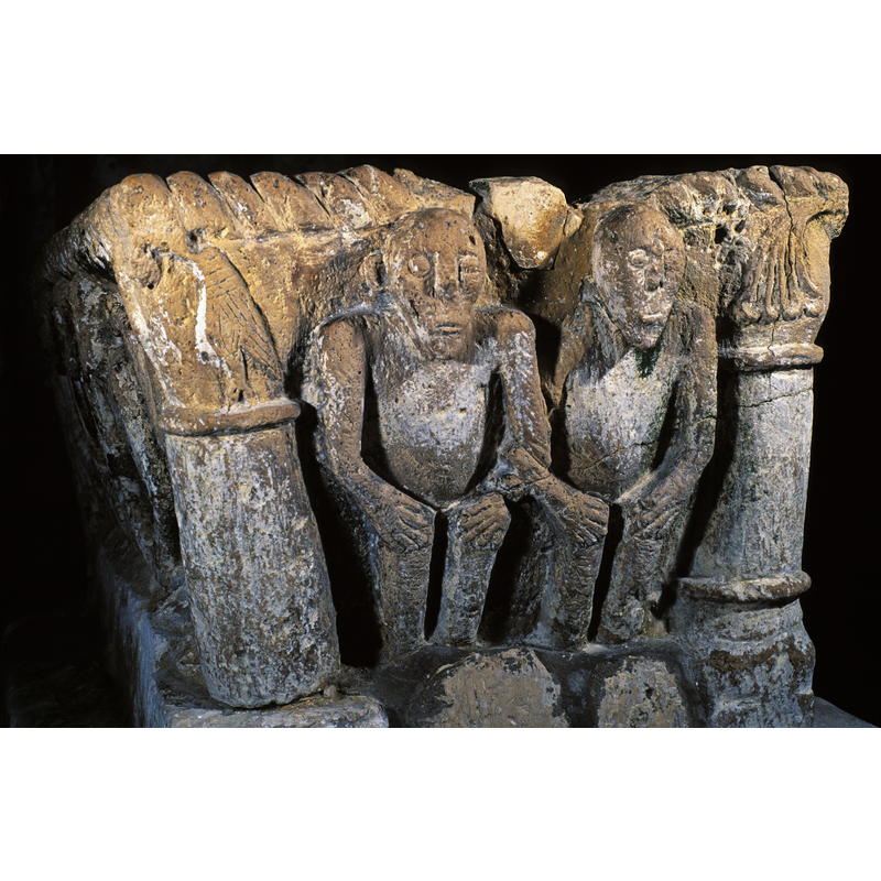 side 2: arms linked, hands on their knees