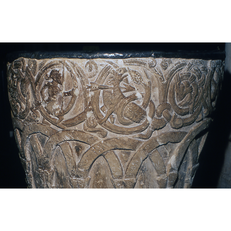 forming circles in which the figures and scenes are enclosed