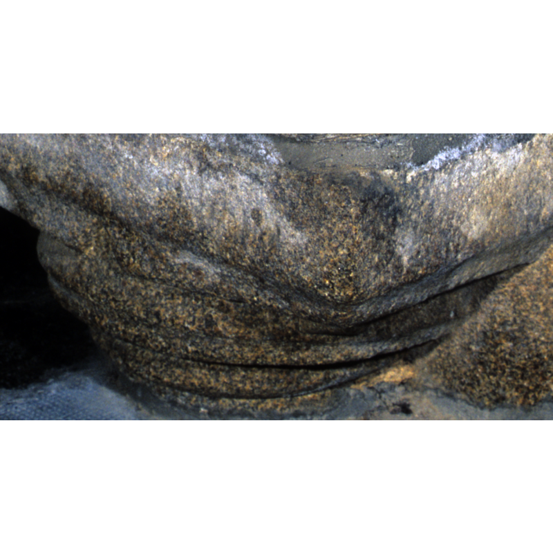 on one of the two 'marche-pieds'